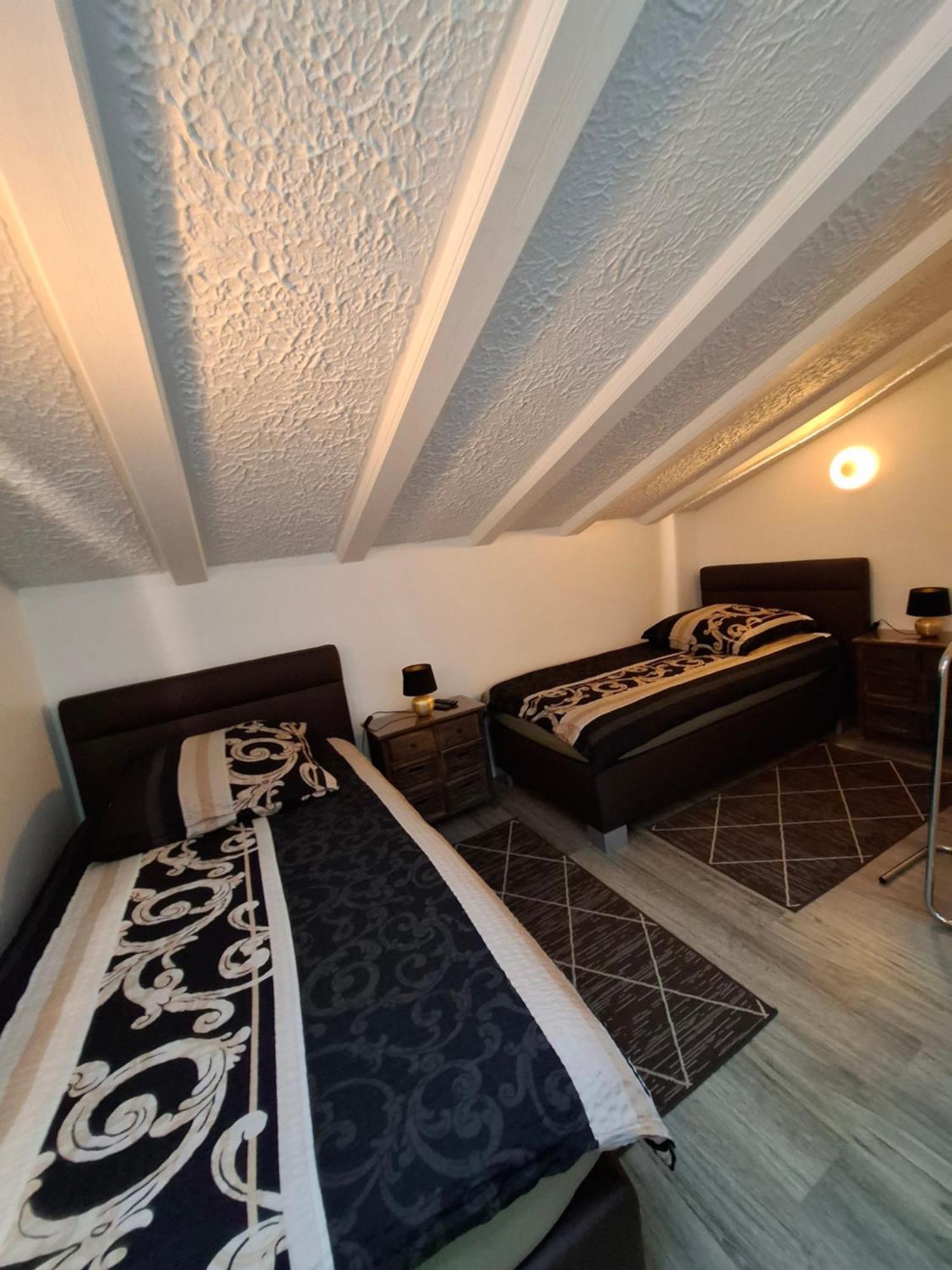 Die Hotelalternative Золинген Экстерьер фото